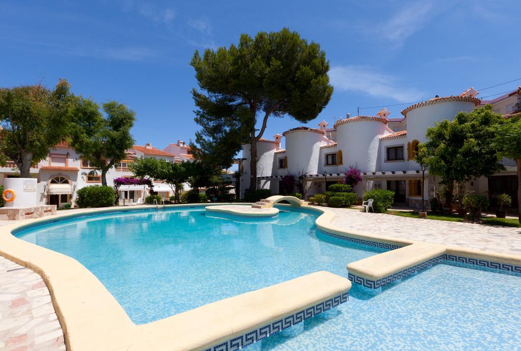 Santa Llucia Apartamentos Mr La Racona מראה חיצוני תמונה